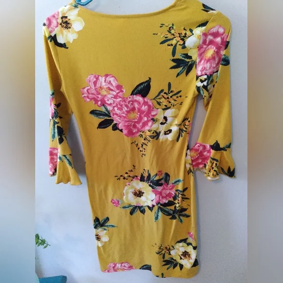 ❤️SALE ITEM Light weight mini dress - Picture 6 of 7